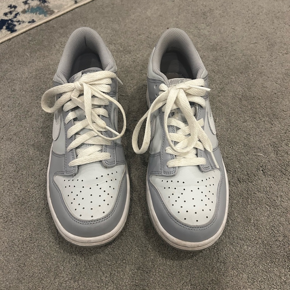 Platinum Wolf Grey Nike Dunks - Picture 2 of 4